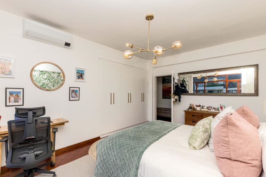 To Let 2 Bedroom Property for Rent in Sea Point Western Cape